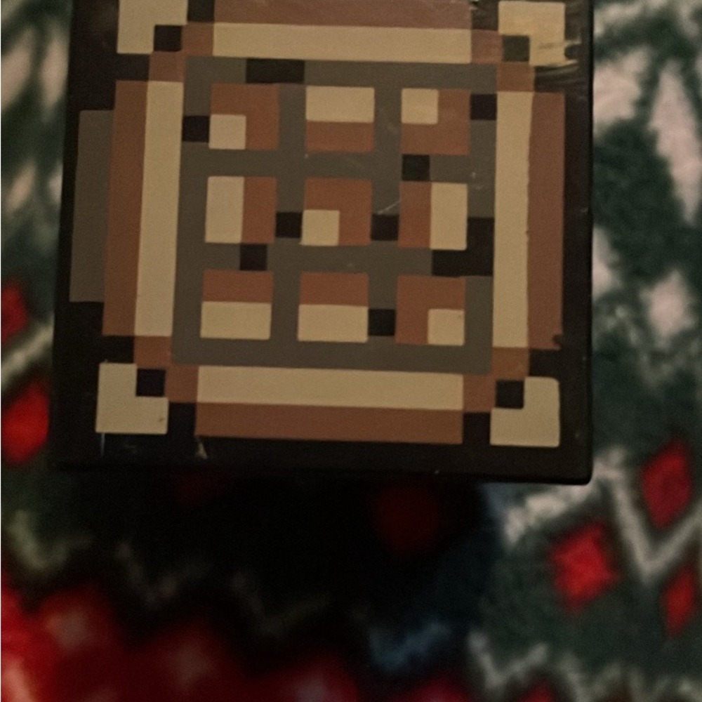 Minecraft small chest toy cube